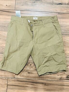 Dockers Men's Light Khaki Casual Cargo Shorts